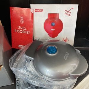 Dash Mini Waffle Maker